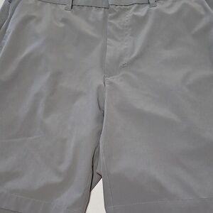 Fabletics Men's Gray Performance Shorts Size 33-34 Waist